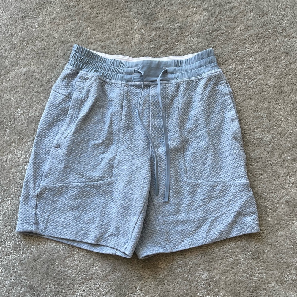 Lululemon men’s textured shorts